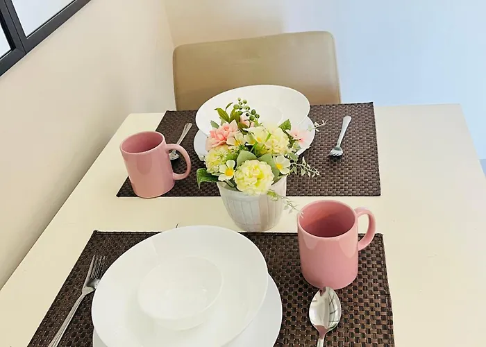 Bgc Simple Elegant 300mbps Wifi,pool,netflix Apartamento *